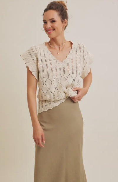 Oatmeal Scalloped Edge Top
