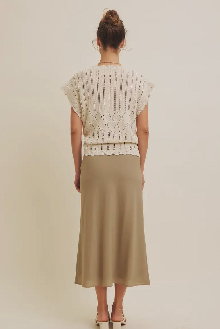 Oatmeal Scalloped Edge Top