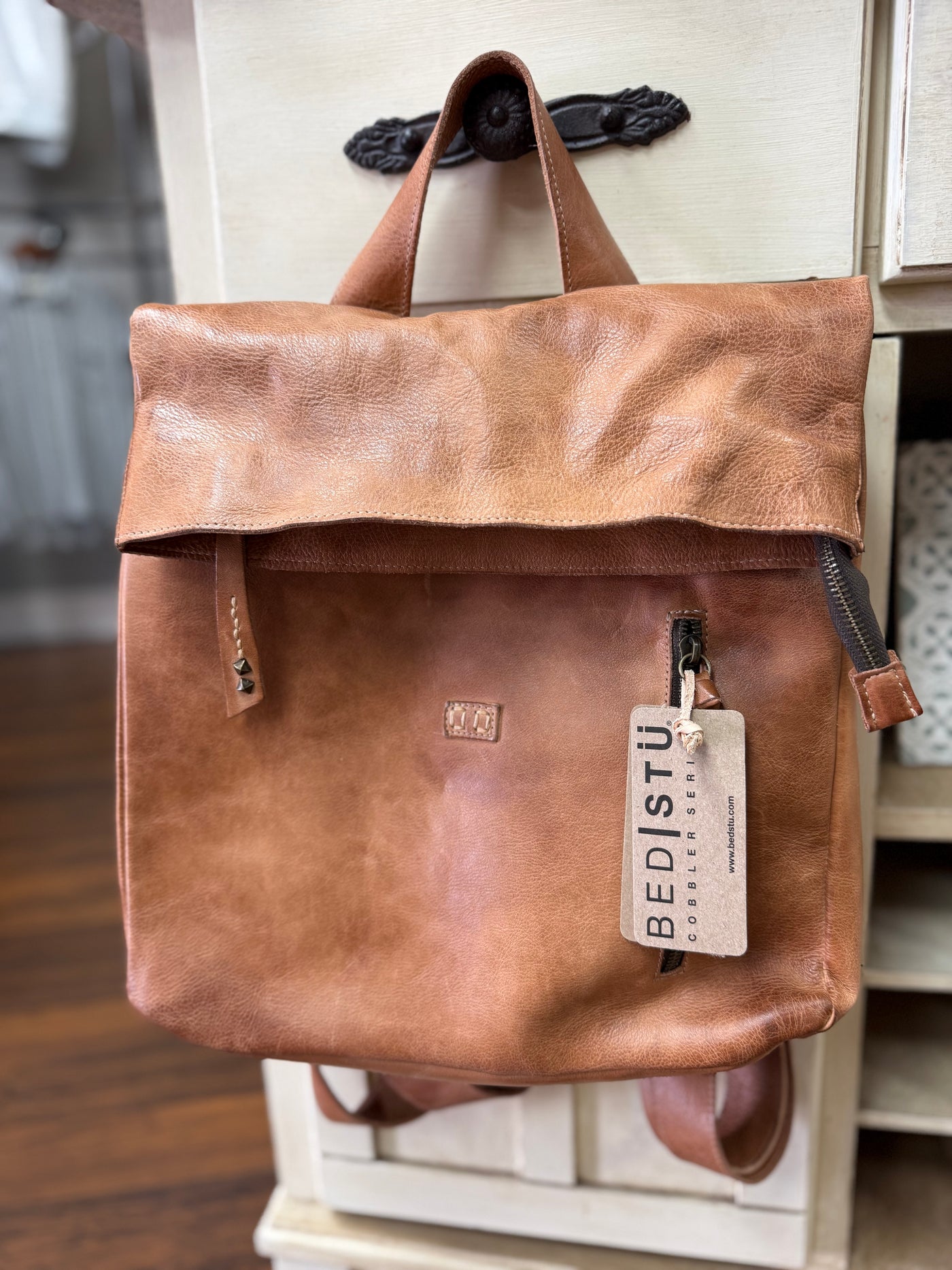 Bedstu Howie (Tan Rustic)